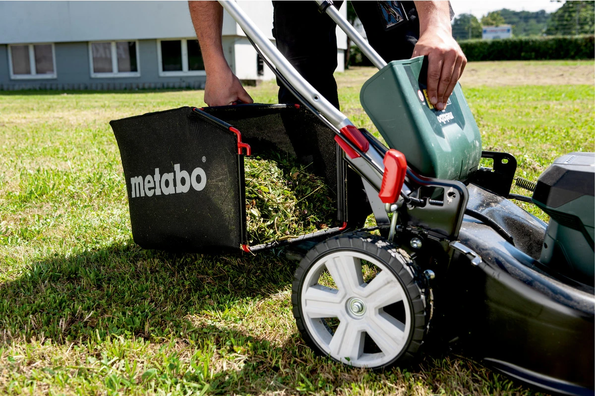 Metabo AU68307750 36V (2x18V) Ultimate 5.5Ah Lithium-Ion Cordless Brushless Garden Start Up 3 Piece Combo Kit – Mower, Blower & Line Trimmer 13 Metabo AU68307750 36V (2x18V) Ultimate 5.5Ah Lithium-Ion Cordless Brushless Garden Start Up 3 Piece Combo Kit – Mower, Blower & Line Trimmer - Image 11