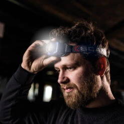 SCANGRIP 03.5627 ZOOM Rechargeable LED Headlamp / Head Torch 220 Lumens -Tools Discounts 03.5627 16