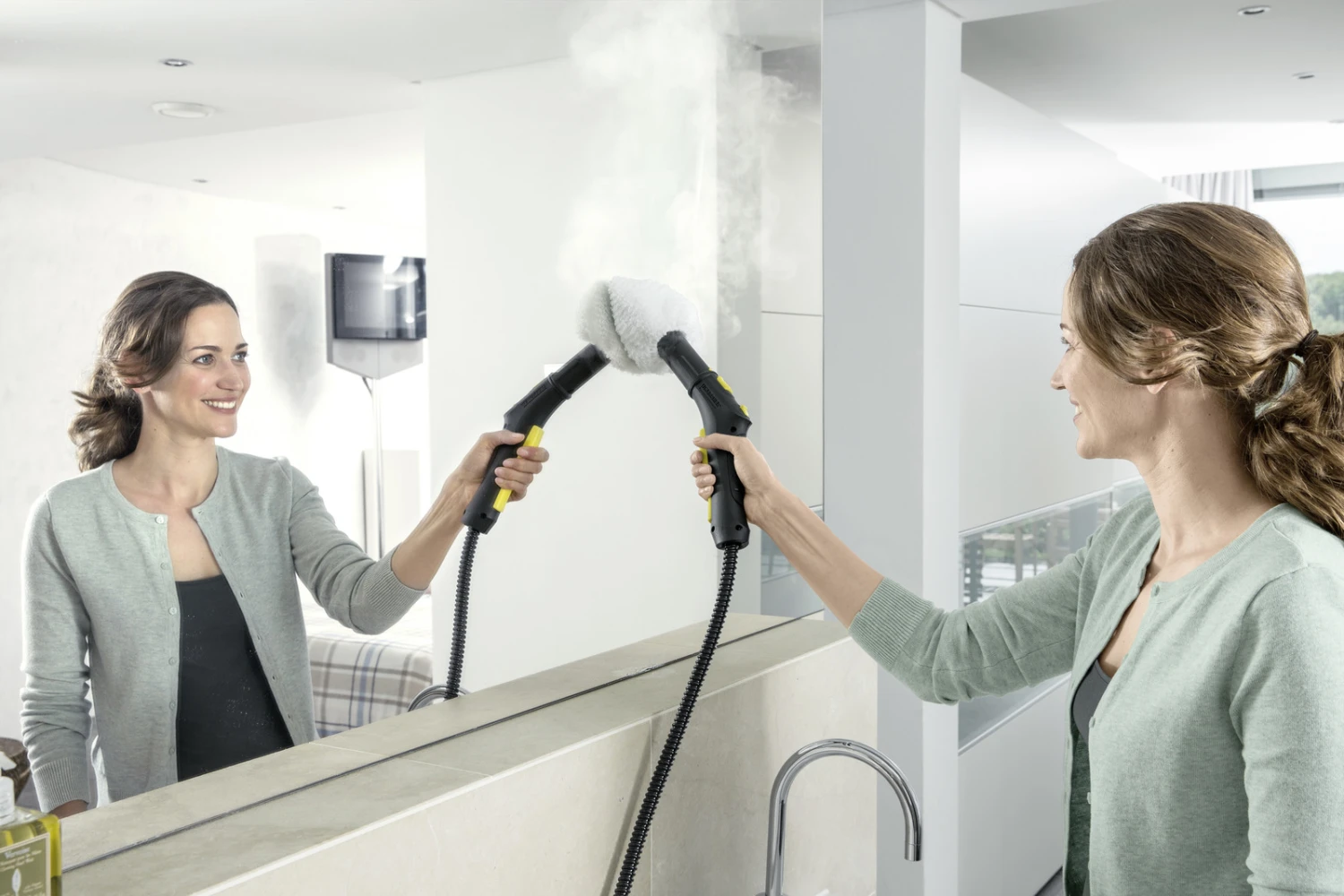 Karcher SC 4 EasyFix 2000 Watt Steam Cleaner – SC4 + Iron Kit 1.512-474.0 4 Karcher SC 4 EasyFix 2000 Watt Steam Cleaner – SC4 + Iron Kit 1.512-474.0 - Image 2