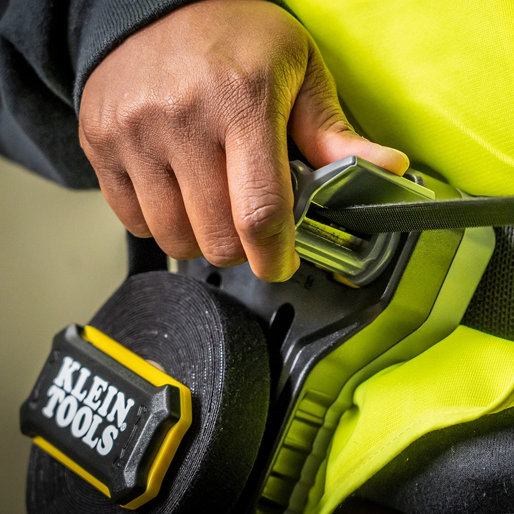 KLEIN Tools A-450-900 Hook & Loop Tape Dispenser, Versatile Cable Ties, Custom Length 12 KLEIN Tools A-450-900 Hook & Loop Tape Dispenser, Versatile Cable Ties, Custom Length - Image 10
