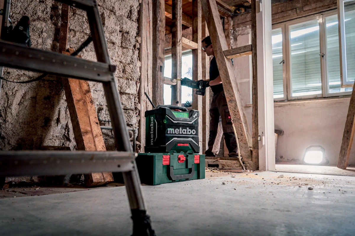 Metabo RC 12-18 DAB+ BT Cordless Worksite Radio DAB+ Bluetooth With Charger Function 600779190 11 Metabo RC 12-18 DAB+ BT Cordless Worksite Radio DAB+ Bluetooth With Charger Function 600779190 - Image 9