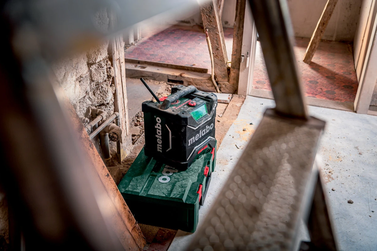 Metabo RC 12-18 DAB+ BT Cordless Worksite Radio DAB+ Bluetooth With Charger Function 600779190 10 Metabo RC 12-18 DAB+ BT Cordless Worksite Radio DAB+ Bluetooth With Charger Function 600779190 - Image 8