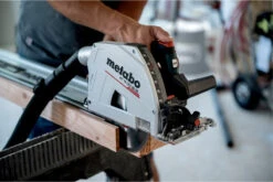 Metabo KT 18 LTX 66 BL 5.5 K 18V 5.5Ah Lithium-Ion Brushless Cordless 66mm Plunge Cut Circular Saw Combo Kit AU60186600 24 Metabo KT 18 LTX 66 BL 5.5 K 18V 5.5Ah Lithium-Ion Brushless Cordless 66mm Plunge Cut Circular Saw Combo Kit AU60186600 -Tools Discounts 601866840 7