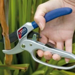 Spear And Jackson 6358RS Razorsharp Ratchet Anvil Secateurs -Tools Discounts 6358RS 1