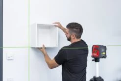 SOLA CROSSLINE P2 GREEN Beam Laser Level – Cross Line 71013901 -Tools Discounts 71013901 14