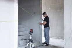 SOLA CROSSLINE P2 GREEN Beam Laser Level – Cross Line 71013901 -Tools Discounts 71013901 15