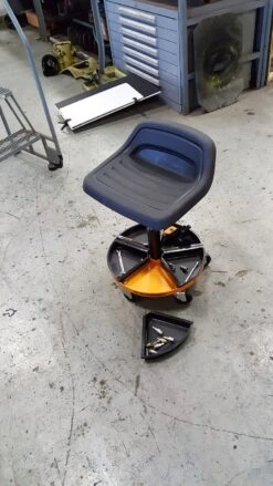 GEARWRENCH 86994 Pneumatic Adjustable Height Swivel Mechanics Shop Stool / Seat 18″ To 22″ -Tools Discounts 86994 7