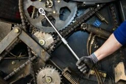 HAZET 916LG 1/2″ Square Drive Reversible Ratchet Extendable From 410mm To 590mm – Made In Germany -Tools Discounts 916LG 3