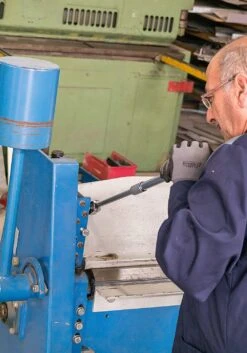 HAZET 916LG 1/2″ Square Drive Reversible Ratchet Extendable From 410mm To 590mm – Made In Germany -Tools Discounts 916LG 5