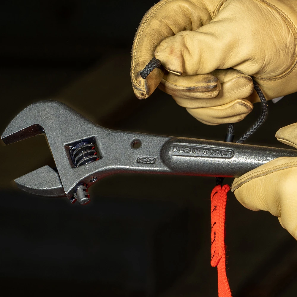 Klein Tools A-3239 Adjustable Spud Wrench Length 40.6cm Jaw Capacity 4.1cm Tether Hole 8 Klein Tools A-3239 Adjustable Spud Wrench Length 40.6cm Jaw Capacity 4.1cm Tether Hole - Image 6