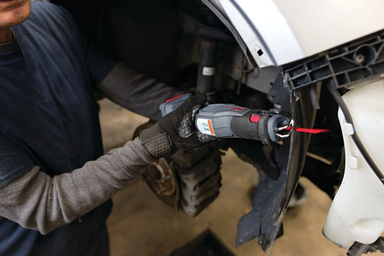 Ingersoll Rand C1101-K2 12V Cordless Lithium-Ion IQV12 Series C1101 Reciprocating Saw Kit C1101AN-K2 7 Ingersoll Rand C1101-K2 12V Cordless Lithium-Ion IQV12 Series C1101 Reciprocating Saw Kit C1101AN-K2 - Image 5