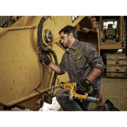 DeWALT DCGG581N-XE 18V XR Lithium-ion Cordless Grease Gun 2 Speed – Tool Only 18 DeWALT DCGG581N-XE 18V XR Lithium-ion Cordless Grease Gun 2 Speed – Tool Only -Tools Discounts DCGG581N XE 3