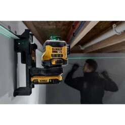 DeWALT DCLE34031D1-XE 18V 2.0Ah Lithium-Ion Compact Cordless Rechargeable Green Beam Self Levelling X3 360 Degree Cross Multi-Line Laser Level Kit -Tools Discounts DCLE34031D1 XE 3