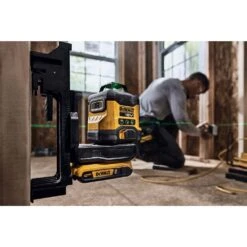 DeWALT DCLE34031D1-XE 18V 2.0Ah Lithium-Ion Compact Cordless Rechargeable Green Beam Self Levelling X3 360 Degree Cross Multi-Line Laser Level Kit -Tools Discounts DCLE34031D1 XE 7