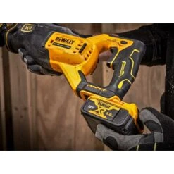 DeWALT DCS382N-XJ 18V XR Lithium-Ion Brushless Inline Reciprocating Saw – Tool Only -Tools Discounts DCS382N XJ 3