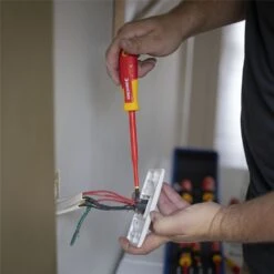 Kincrome K5618 TorqueMaster® 6 Piece VDE 1000V Electrician’s Screwdriver Set -Tools Discounts K5615 2 1