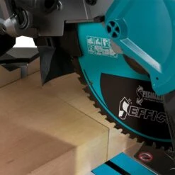 Makita LS003GM201 40V MAX 4.0Ah Lithium-ion XGT Cordless Brushless 305mm (12“) Slide Compound Mitre Saw Combo Kit -Tools Discounts LS003GM201 3