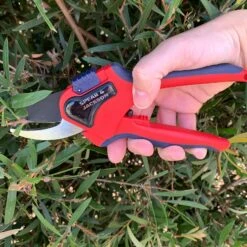 Spear & Jackson SJ-6057BS Secateurs Bypass Small -Tools Discounts SJ−6057BS 1