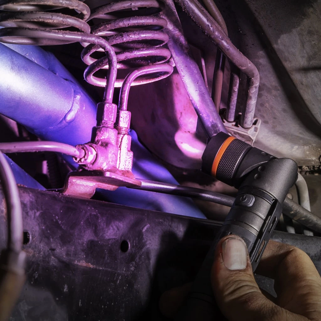 SP Tools SP81451 Torch/Work Light – UV Inspection LED Multifunction – Mag Base – Rotatable Head 6 SP Tools SP81451 Torch/Work Light – UV Inspection LED Multifunction – Mag Base – Rotatable Head - Image 4