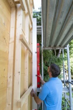 Sola RED CLIP Spirit Level Clamp Mounting Clips, Stainless Steel Spring For Stripping Screeding Bar And Straight Edge 01999901 -Tools Discounts pic app zb red clip 004