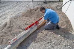 Sola RED CLIP Spirit Level Clamp Mounting Clips, Stainless Steel Spring For Stripping Screeding Bar And Straight Edge 01999901 -Tools Discounts pic app zb red clip 007